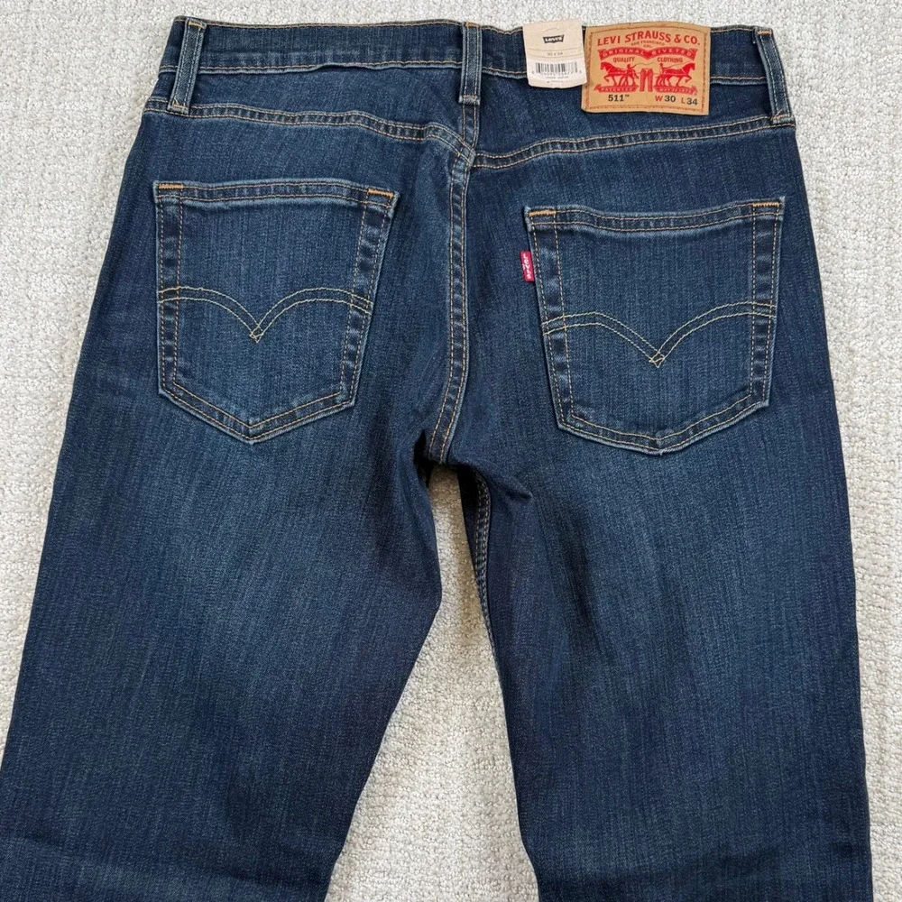 Levis item new